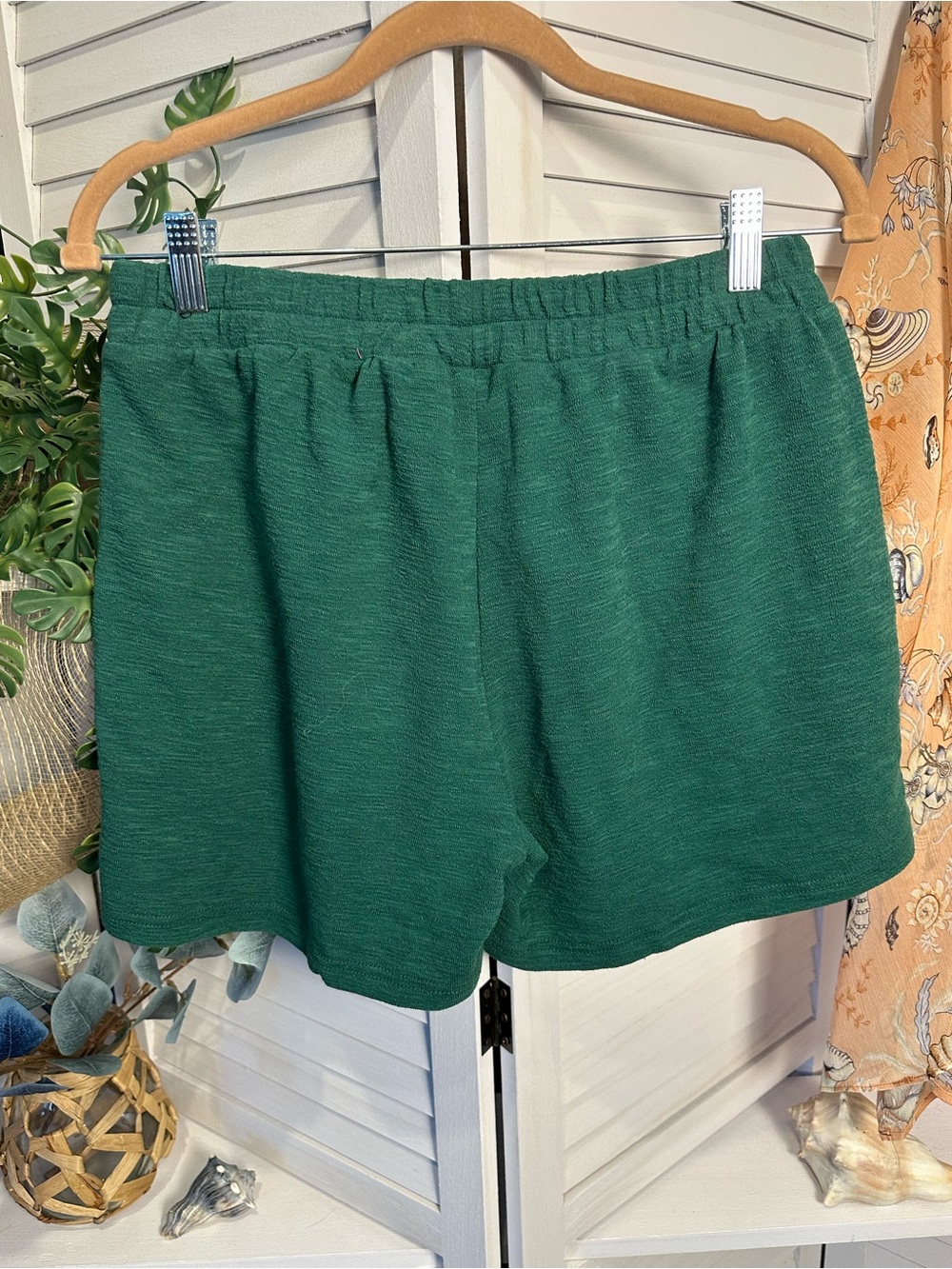Zenana Outfitters Green Cozy Textured Elastic-Waist Shorts - Picture 3 of 4